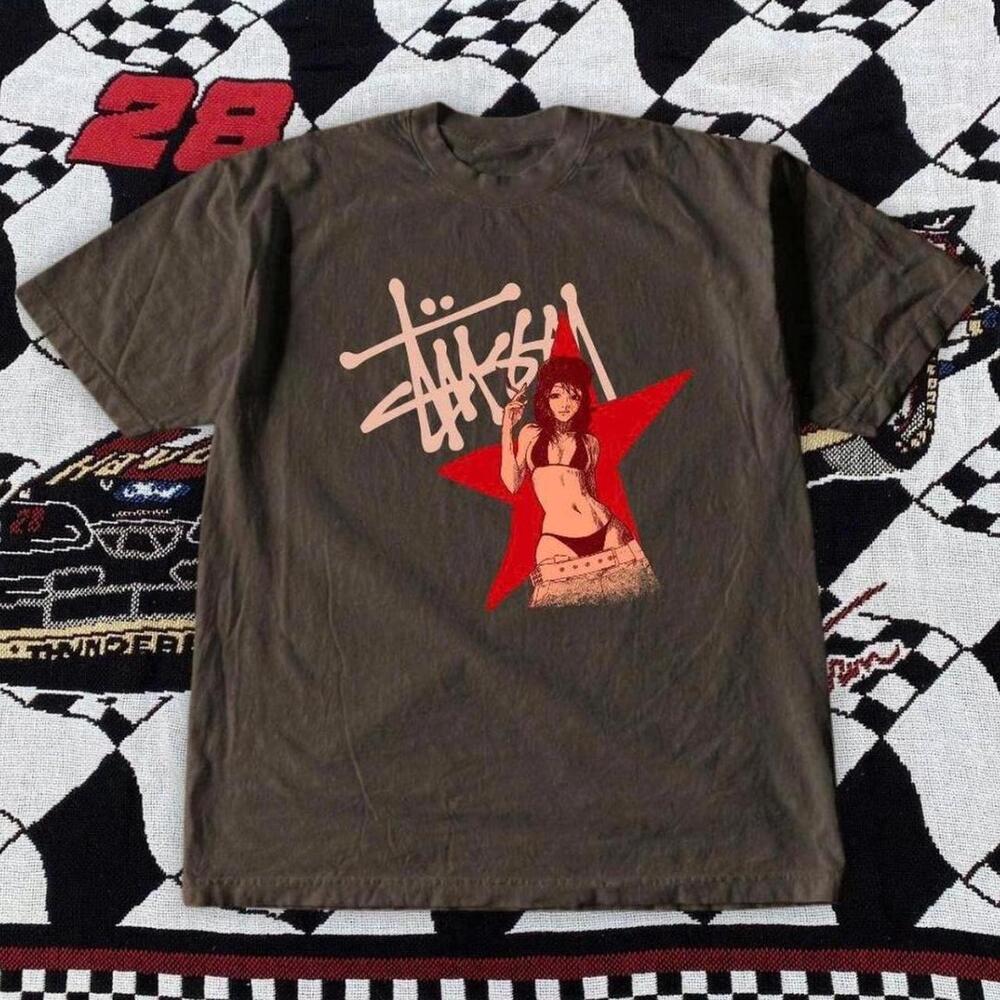 Gildan Men Black T-Shirt, Stus Sy Brown Graphic Tee With Red Accents